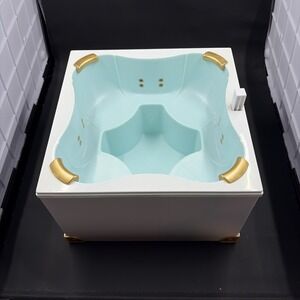 Rainbow High Doll House Bubbling Hot Tub MGA 2021 Fits 12" Dolls